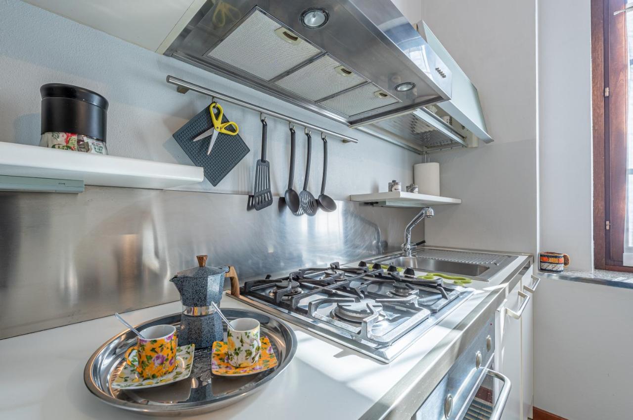 L'Antico Cedro Apartment Alba  Dış mekan fotoğraf