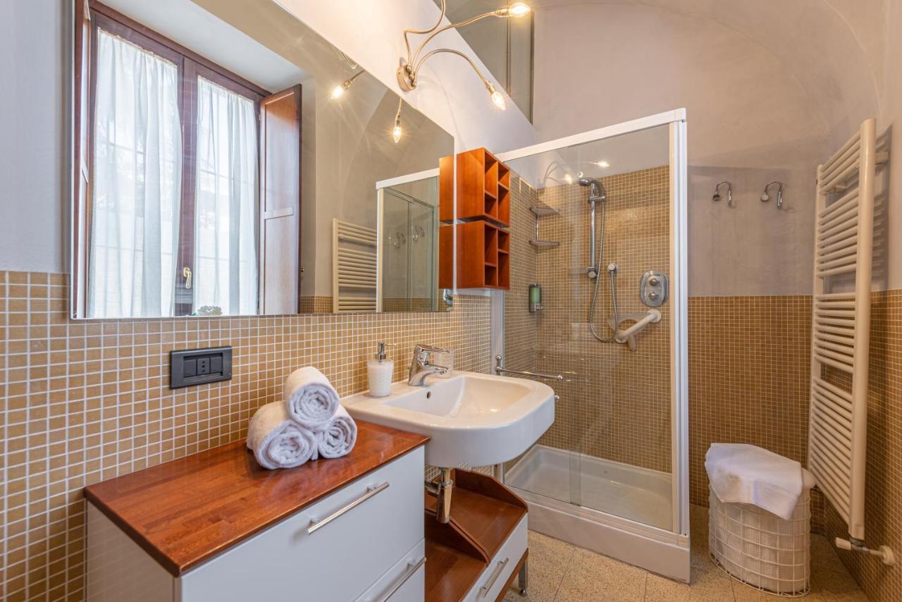 L'Antico Cedro Apartment Alba  Dış mekan fotoğraf