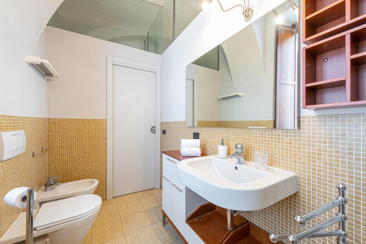 L'Antico Cedro Apartment Alba  Dış mekan fotoğraf